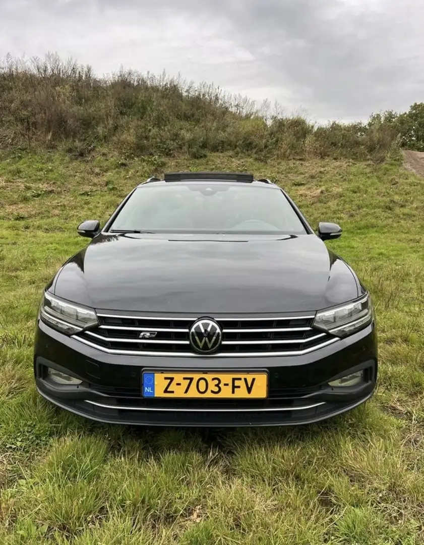 Volkswagen Passat 2.0 TDI Business Zwart - 1