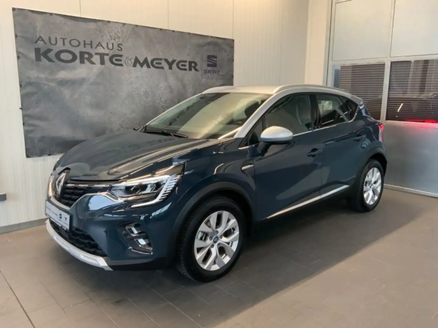Renault Captur II 1.6E-Tech+Bluetooth+Navi+Tempomat+USB Blau - 2