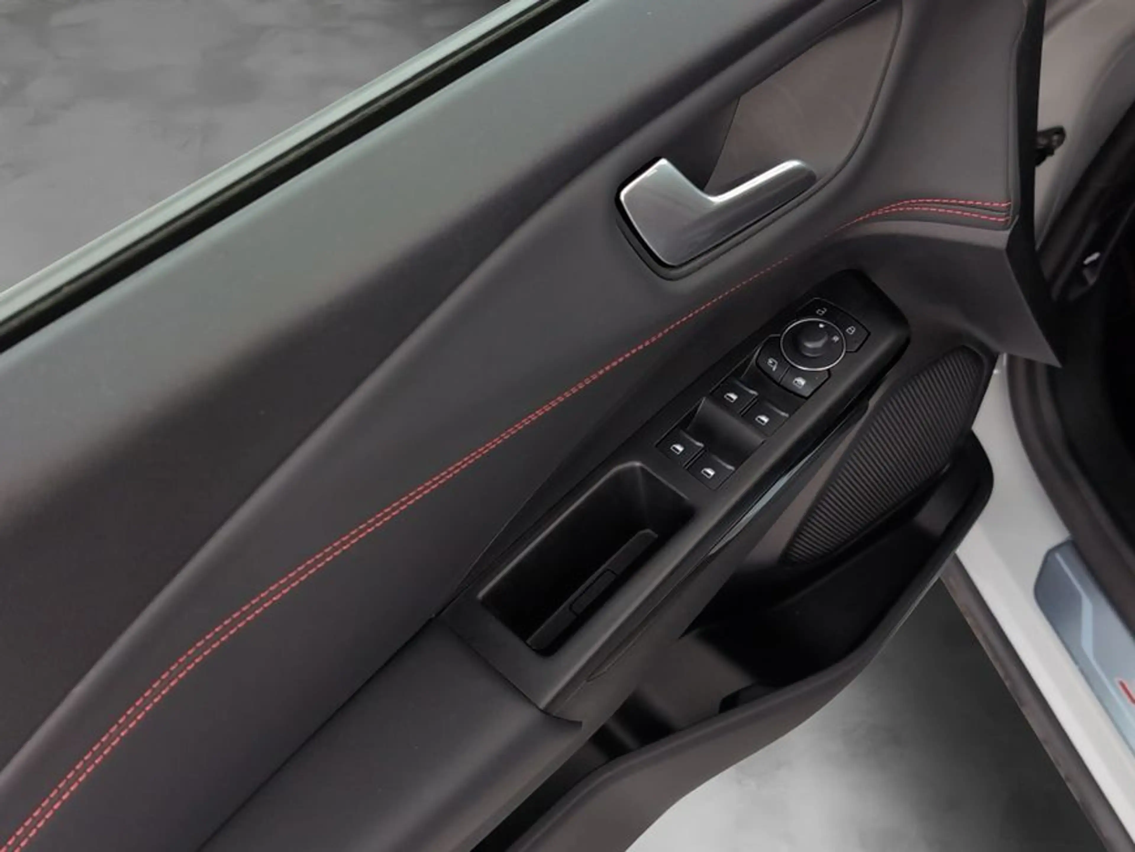 Ford Puma 1.0 EcoBoost Hybrid Aut. ST-LINE X +LED-MATRI — photo 17
