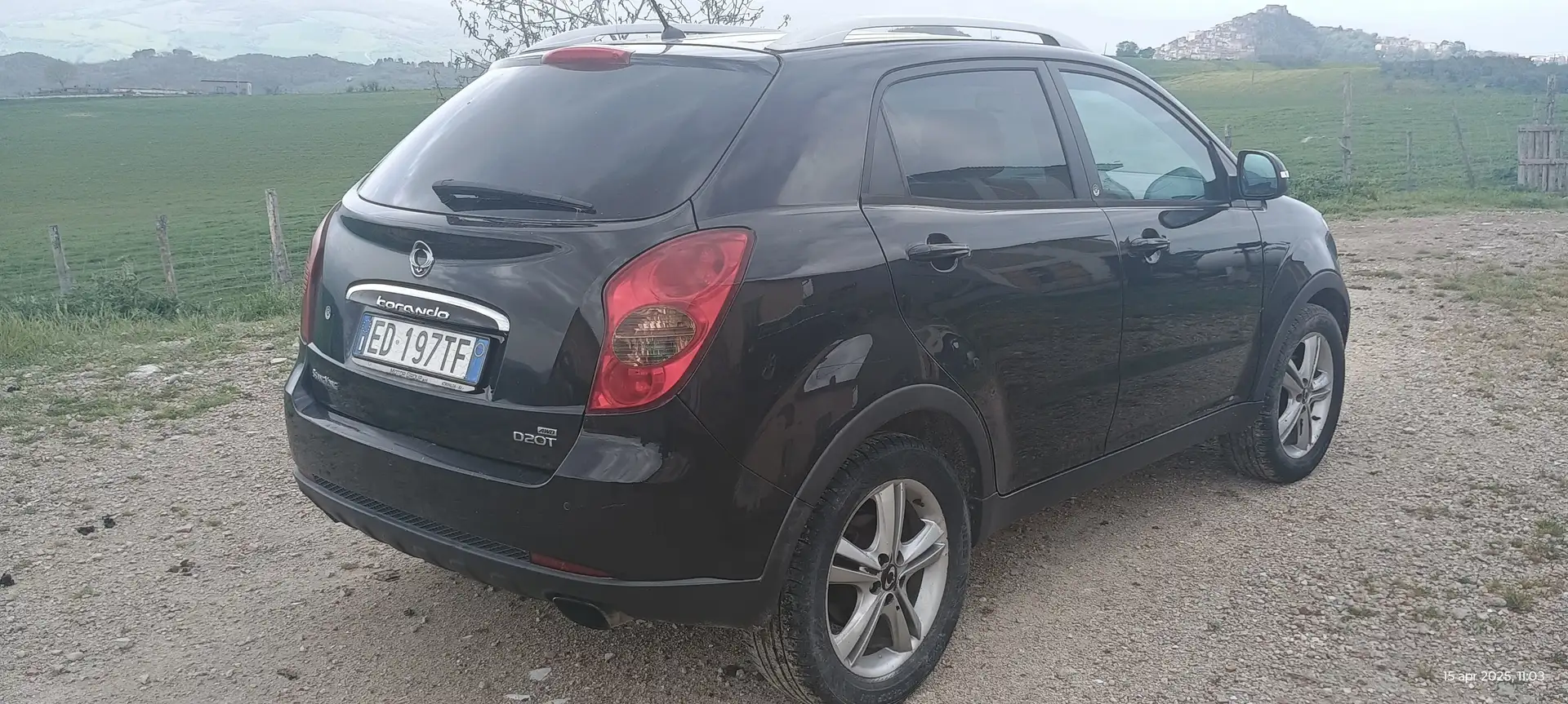 SsangYong Korando Korando 2.0 e-xdi Classy awd Black - 1