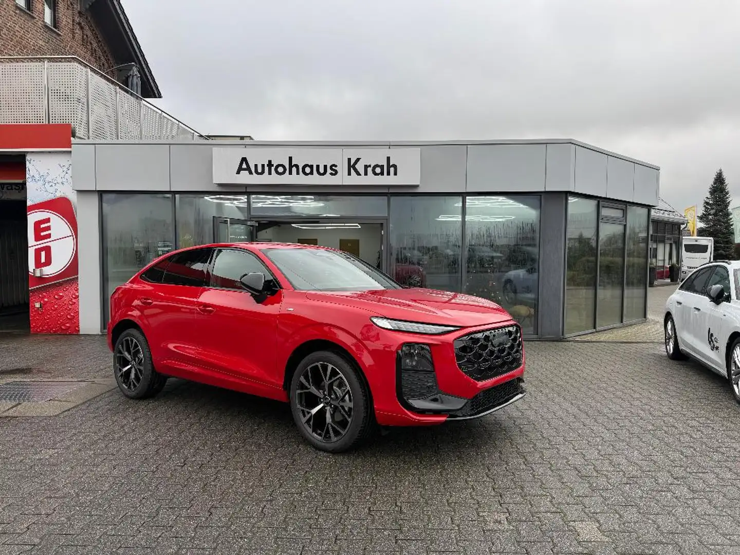 Audi Q3 Sportback Rot - 1