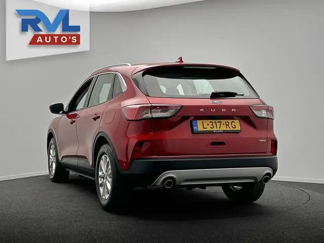 Ford Kuga view 3