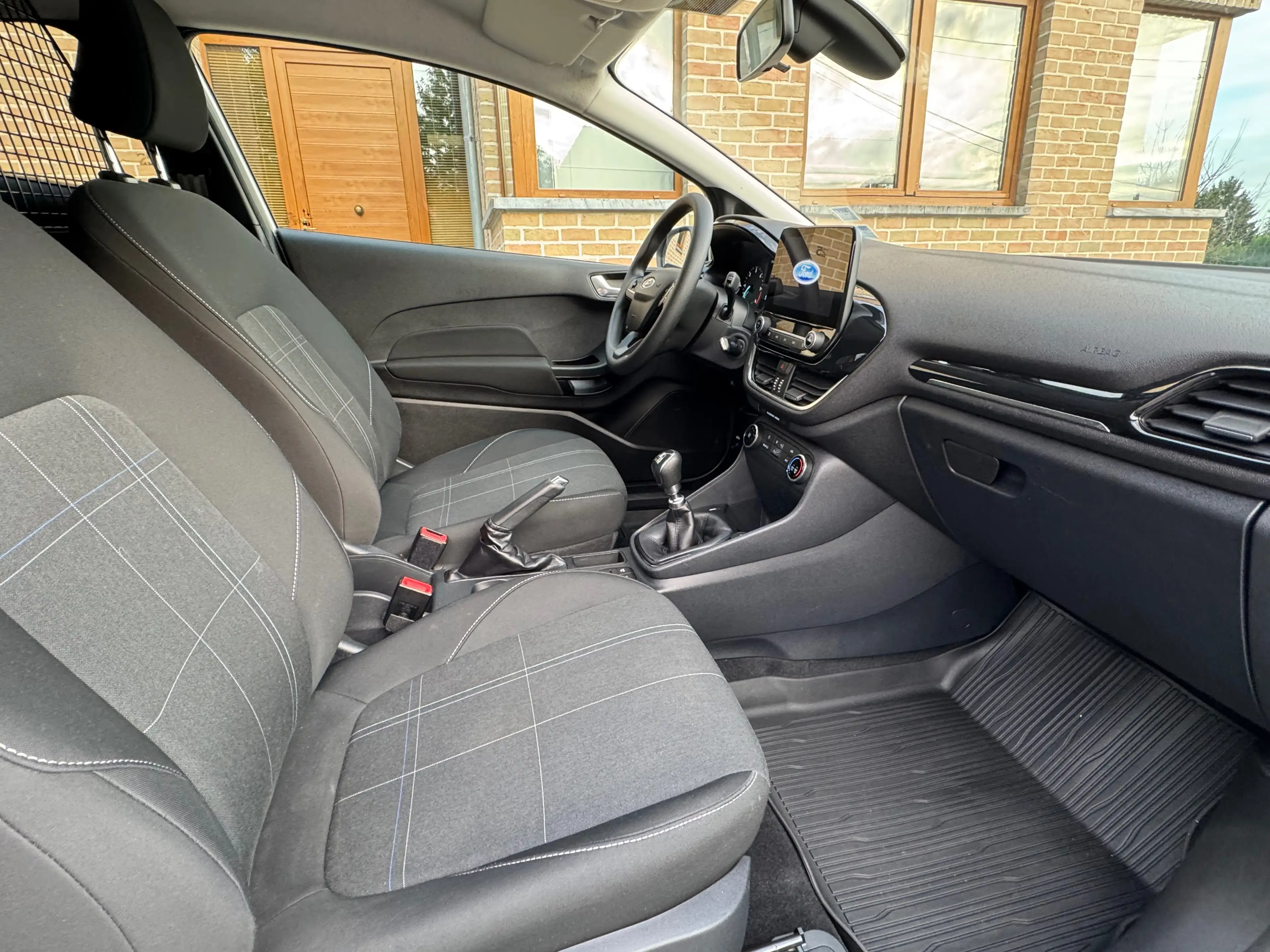 Ford Fiesta VAN 1.5TDCi Business TVA Déductible! 50.000km — photo 5