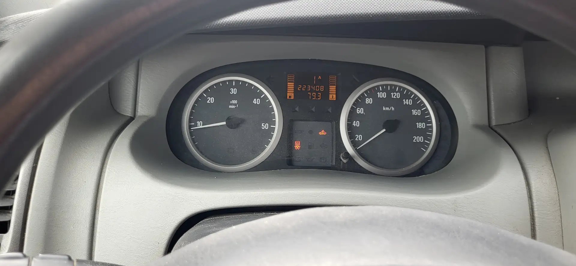 Opel Vivaro Vivaro 2.5 CDTI Dubbele Cabine, 145 pk, BTW-bus Zwart - 2