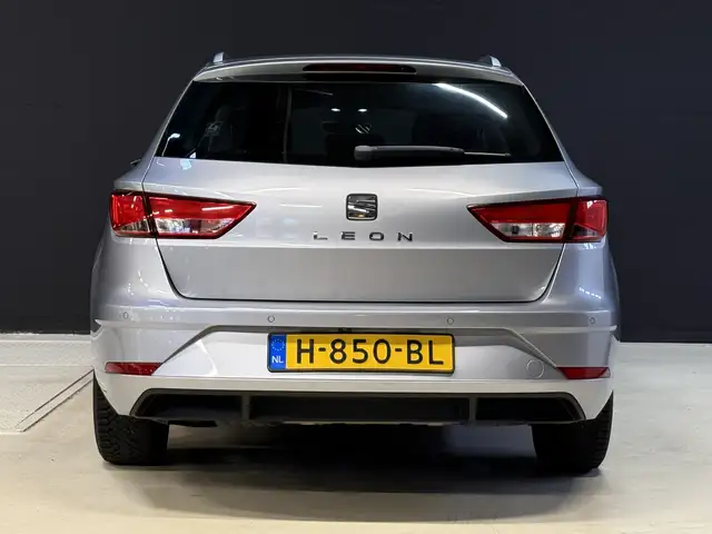 Seat Leon view 11
