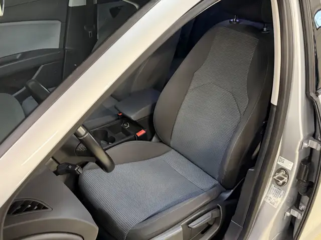 Seat Leon view 7