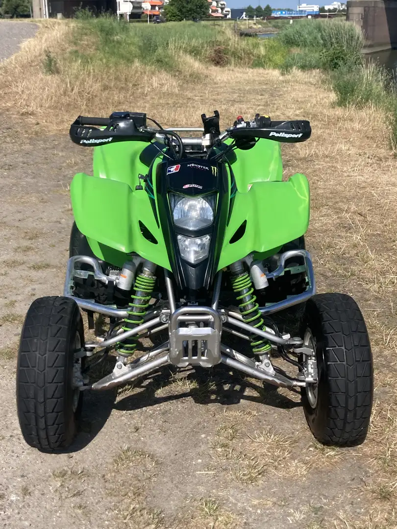 Suzuki LT-Z 400 AK-47 Vert - 2
