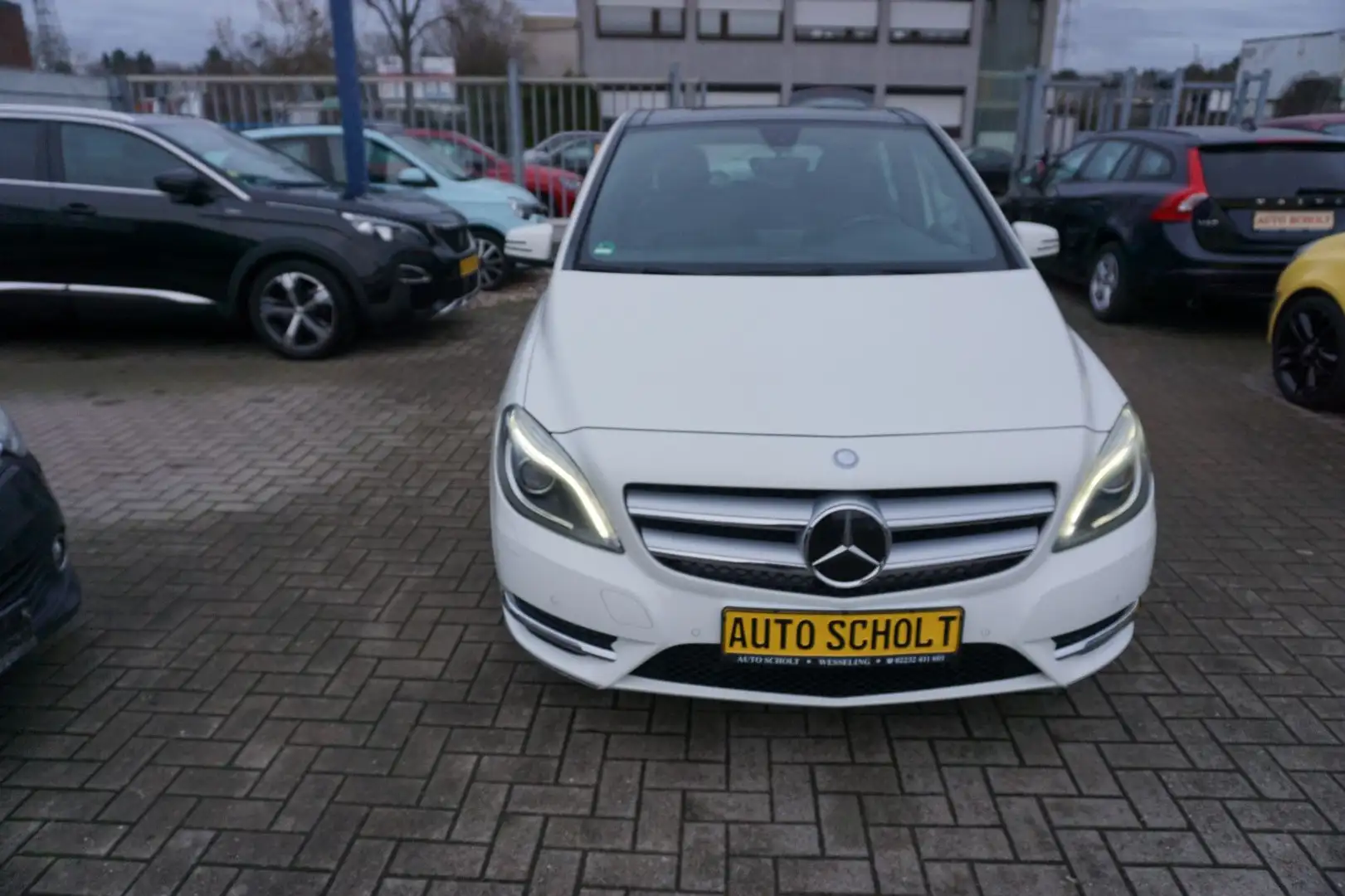 Mercedes-Benz B 180 B B 180 Blanc - 1