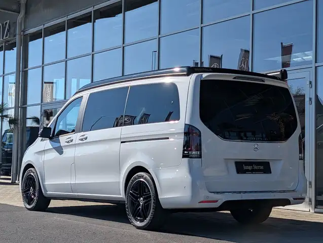 Mercedes-Benz Marco Polo view 3