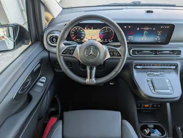 Mercedes-Benz Marco Polo view 24
