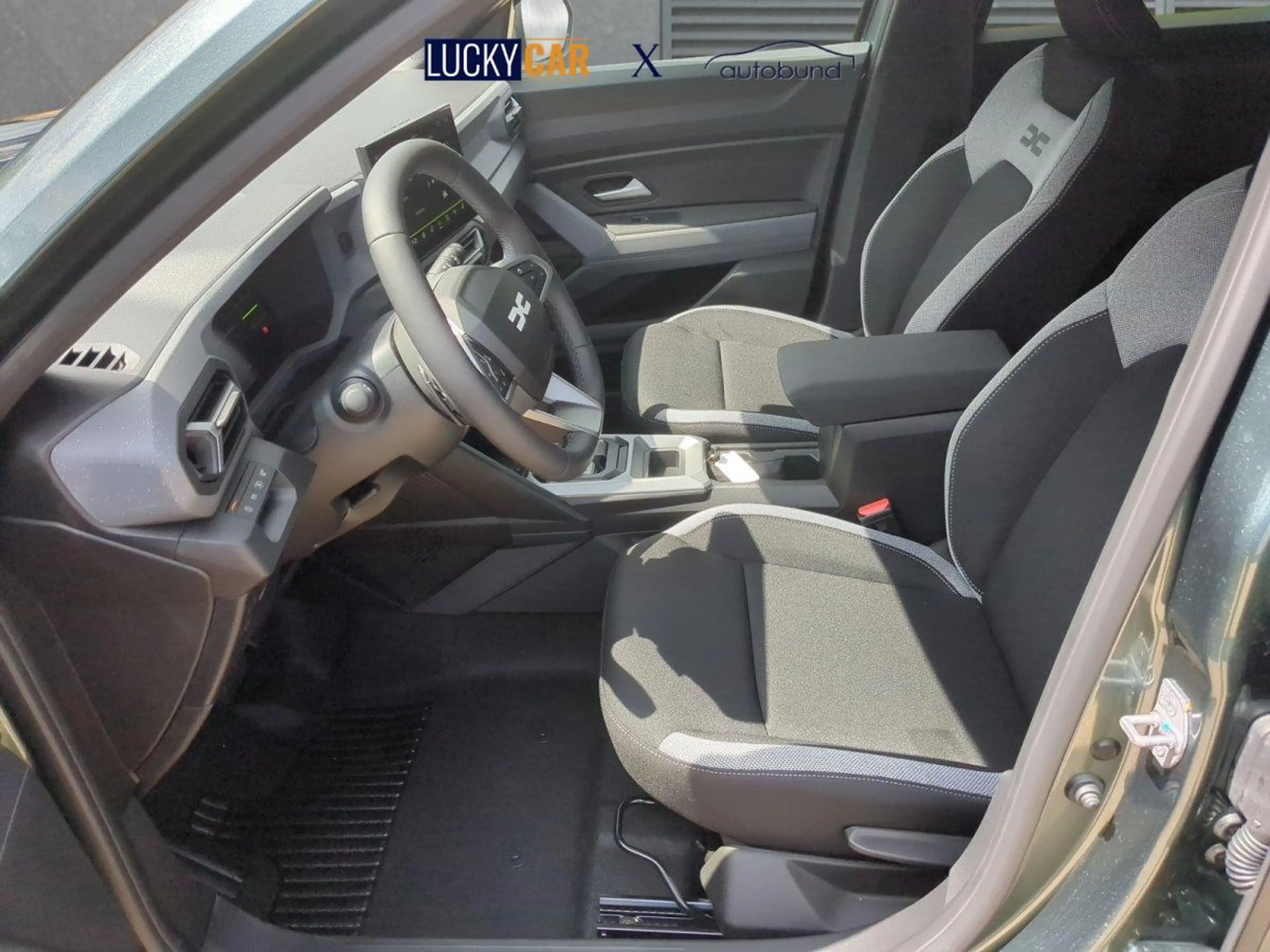 Dacia Duster Journey Winterpaket+Navi+RFK Eco-G 120 auto 90 ... — photo 4