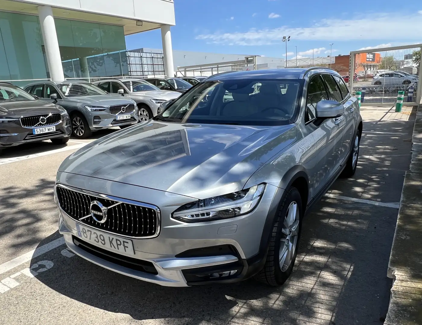 Volvo V90 Cross Country V90 Cross Country D4 AWD Aut. Argintiu - 2