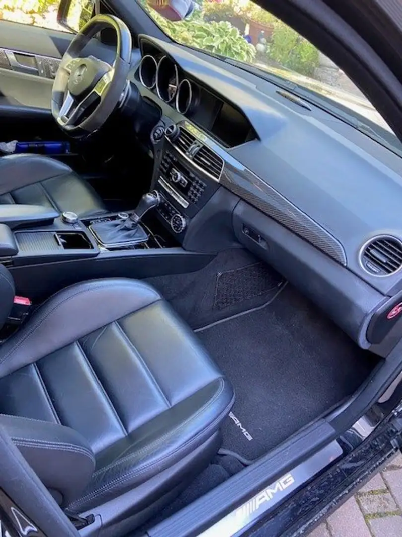 Mercedes-Benz C 63 AMG Nero - 2