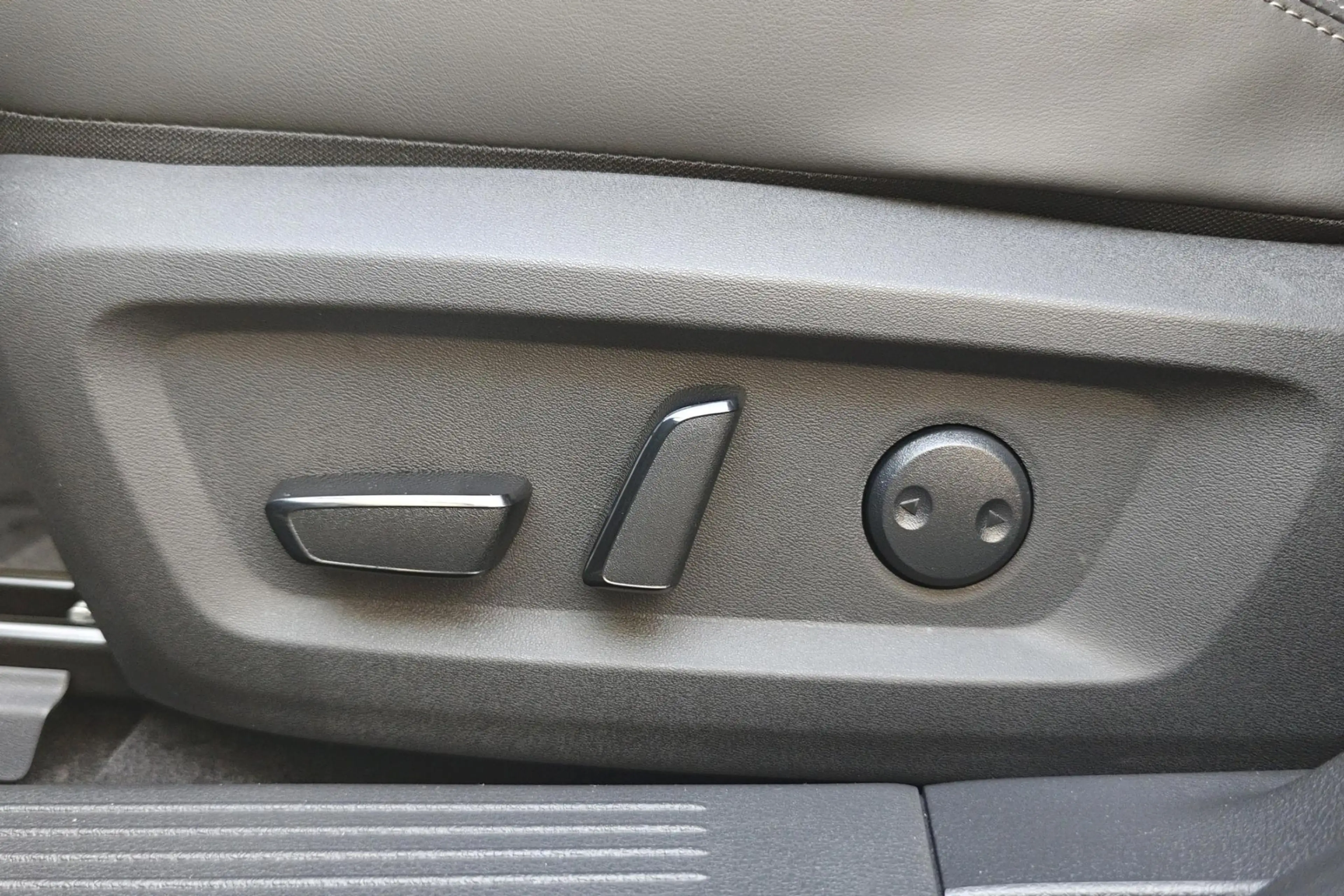 Nissan X-Trail e-POWER 2WD Tekna+ - DEMO — photo 12