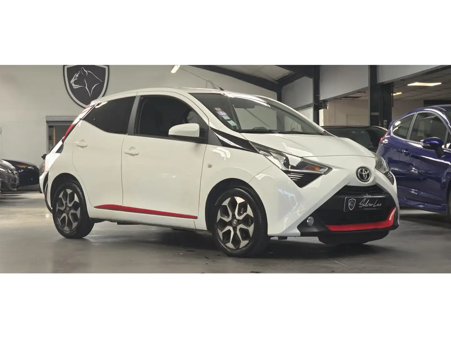 Toyota Aygo Aygo 1.0 VVT-i 72 X-PLAY / NAV CAMERA BLUETOOTH JANTES ALU USB Wit - 1
