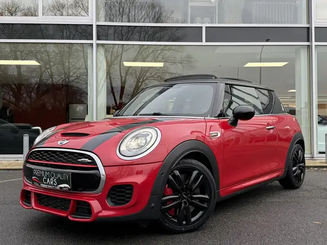 MINI John Cooper Works ZETELVERWARMING / CAMERA / SFEERLICHT / PANODAK /