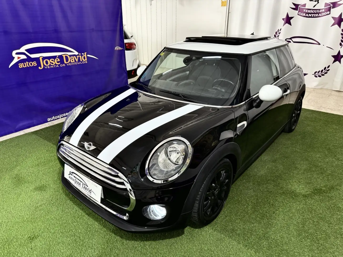 MINI Cooper Aut. Zwart - 2