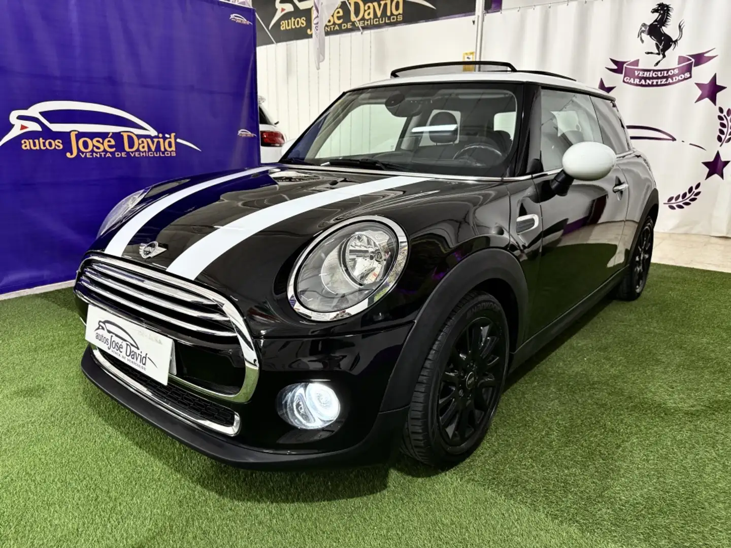 MINI Cooper Aut. Zwart - 1