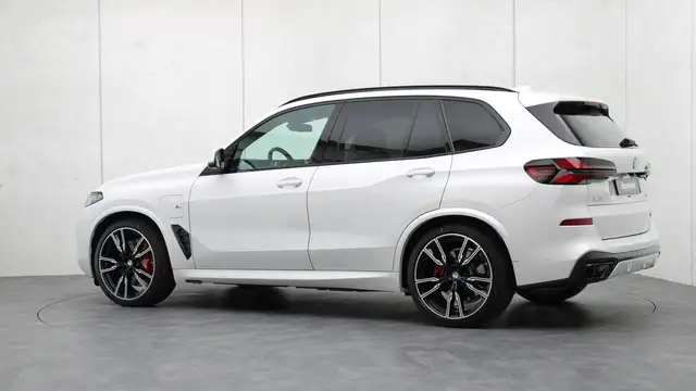 BMW X5 view 28