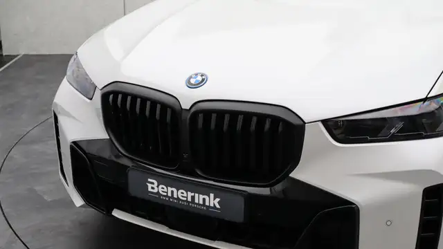 BMW X5 view 18