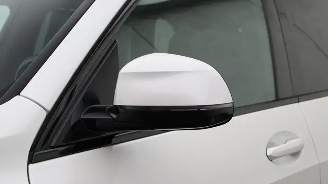 BMW X5 view 19