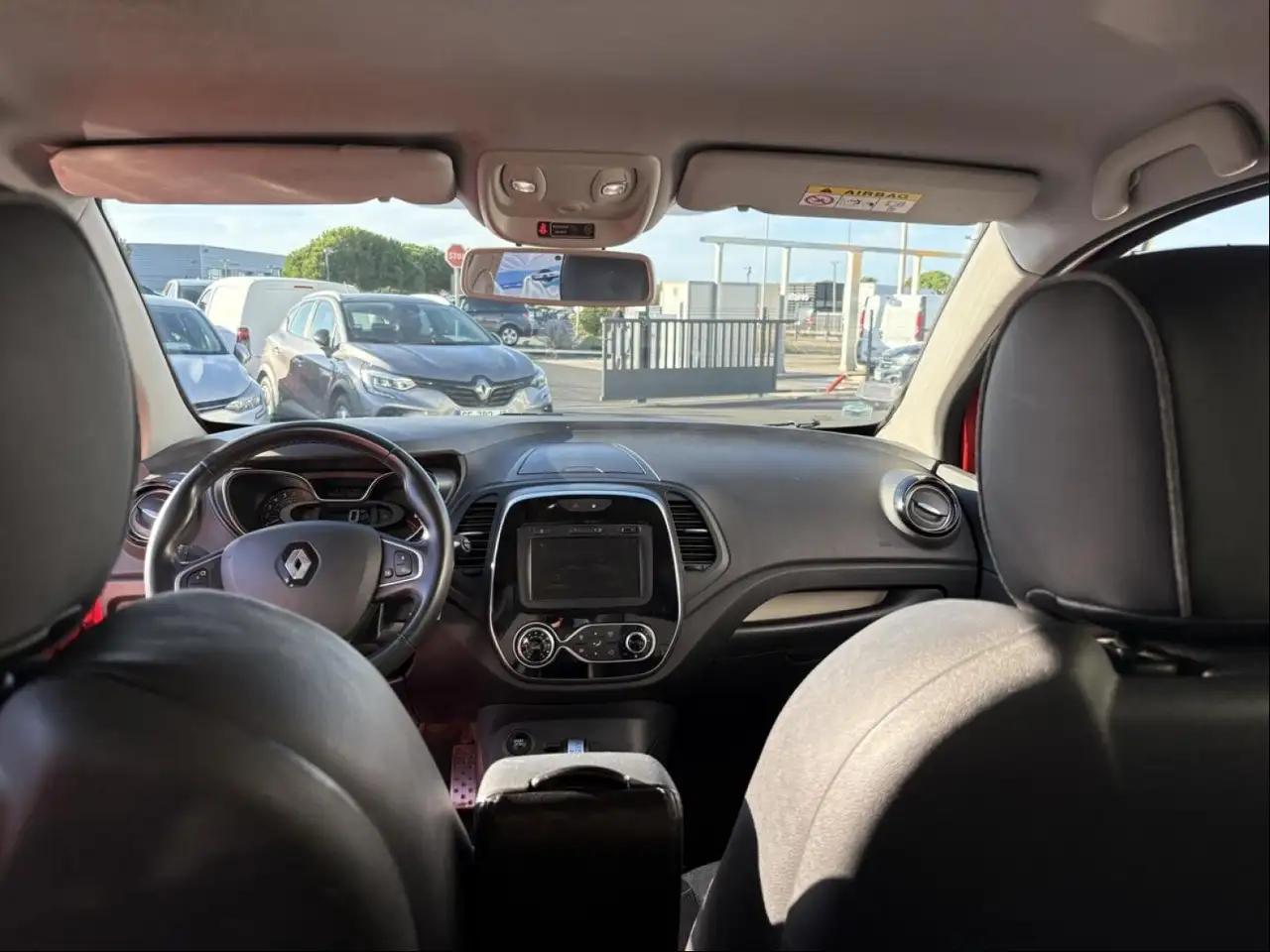 Renault Captur — photo 7