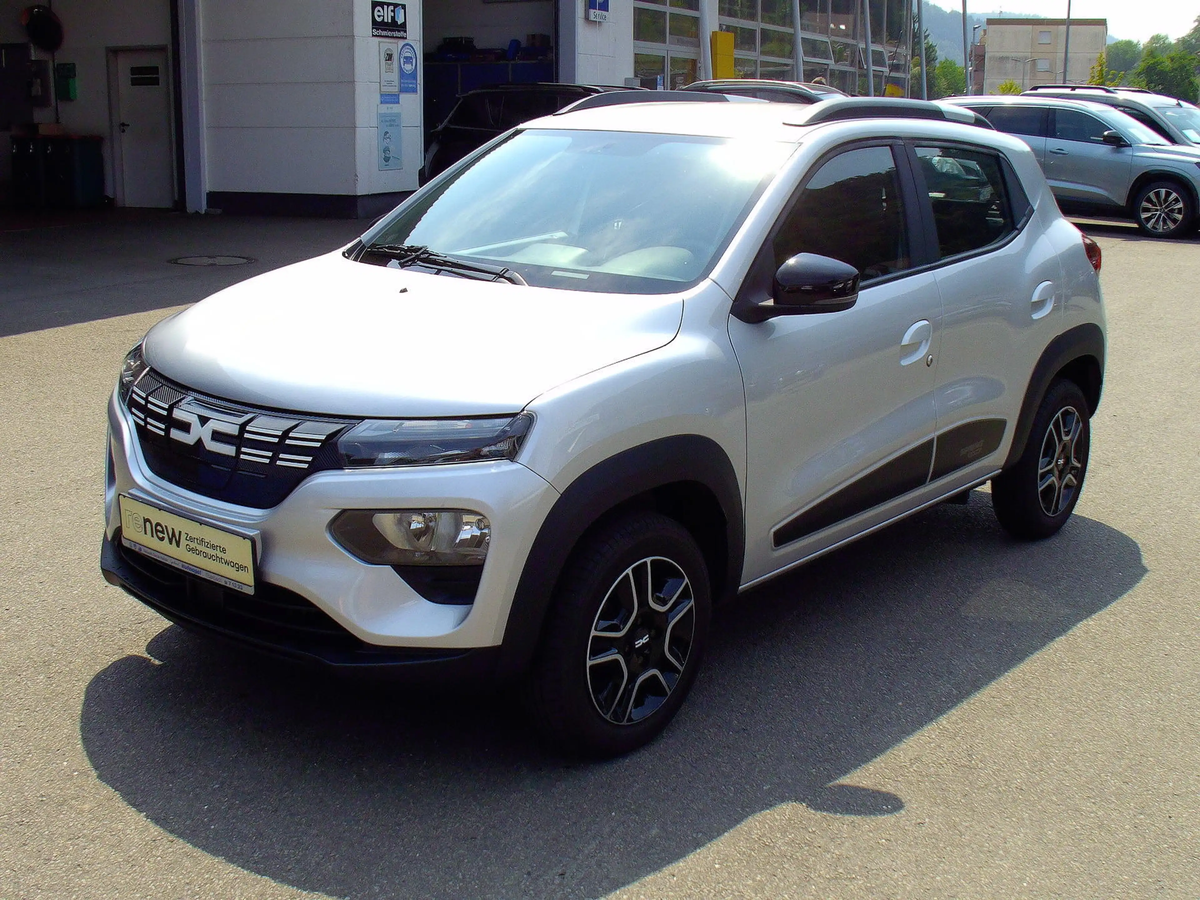 Dacia Spring Essential