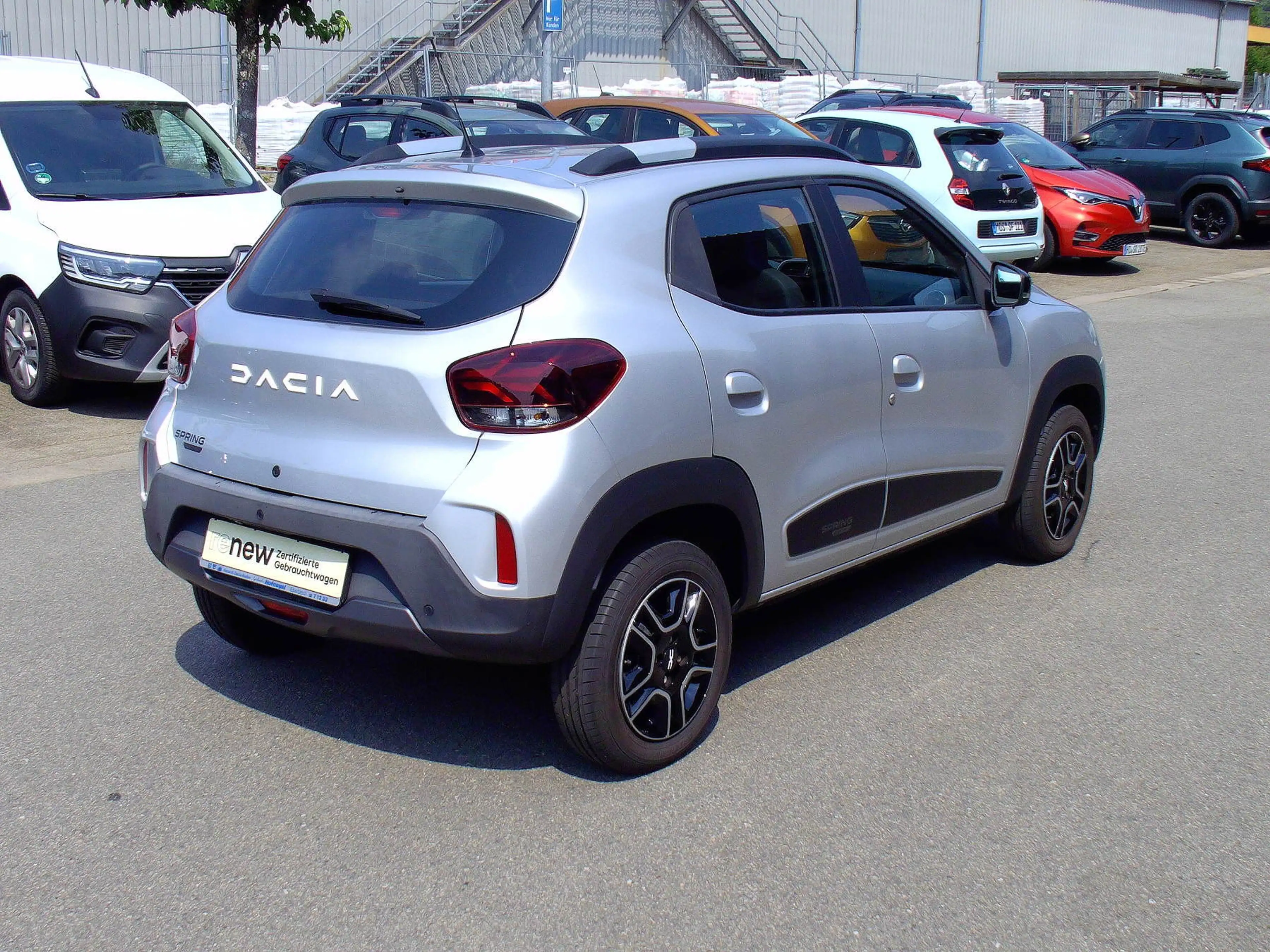 Dacia Spring Essential — photo 5