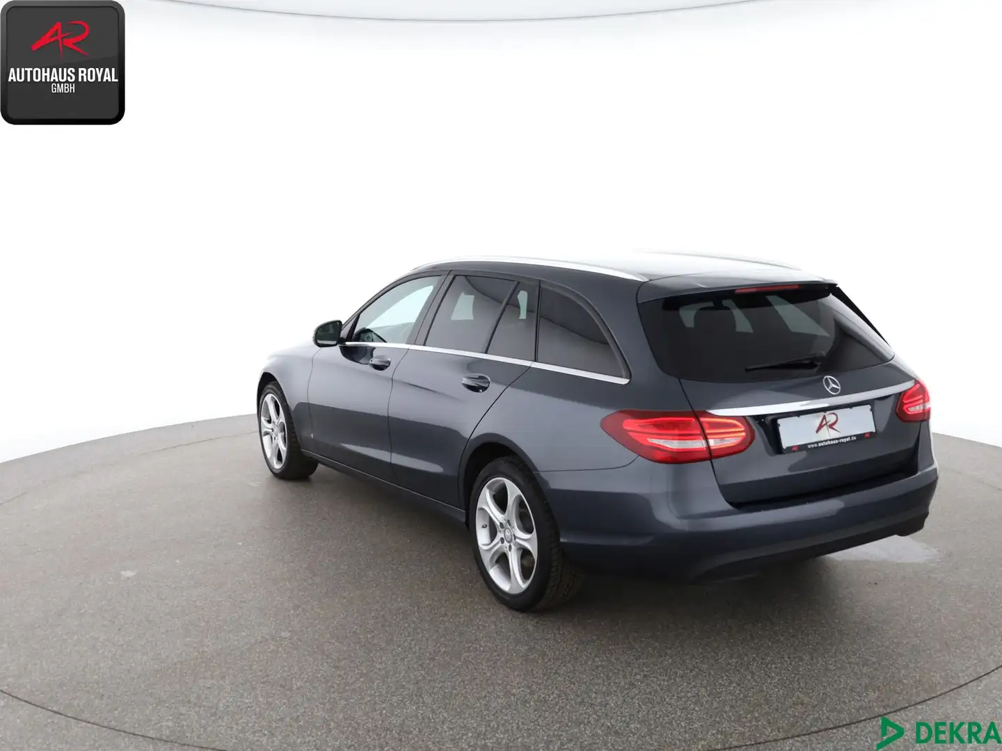 Mercedes-Benz C 250 C 250 d T 4M KAMERA,TOTWINKEL,SPURPAKET,SH,LED Šedá - 2