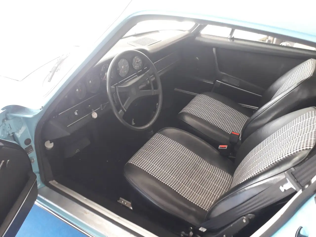 Porsche 911 2,0 E, foto 6