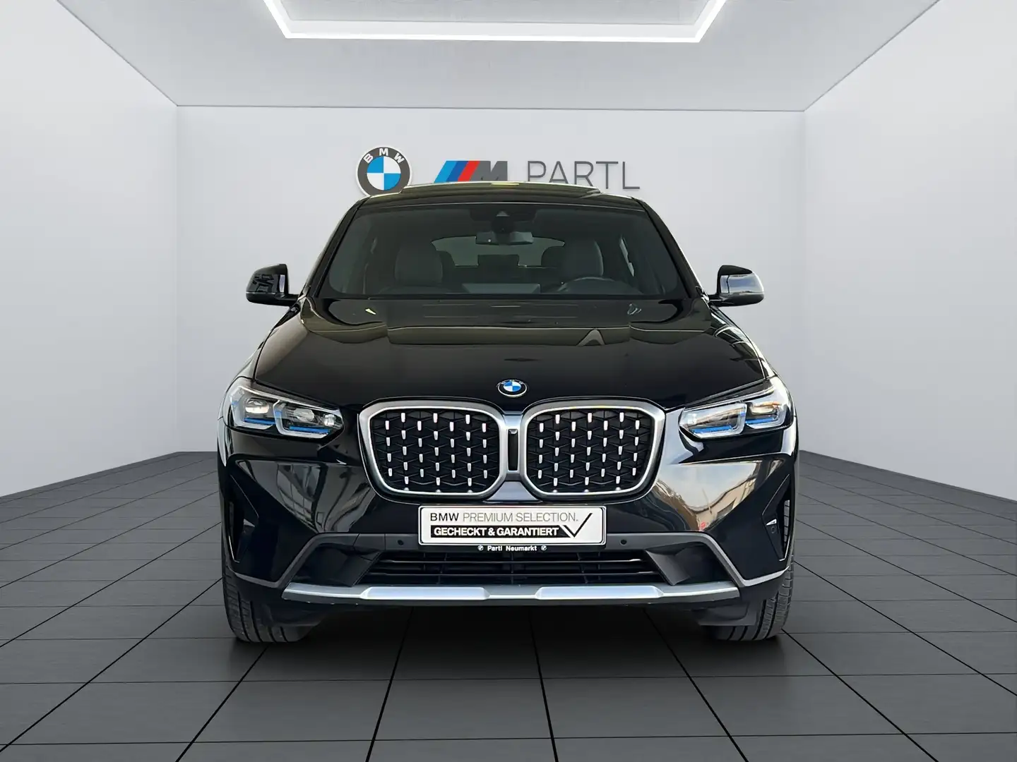 BMW X4 xDrive30d Laser RFK HUD AHK Pano Sitzbelüft. Schwarz - 2