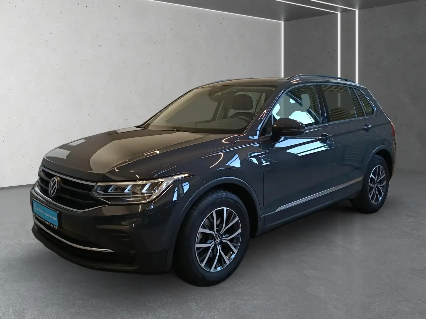 Volkswagen Tiguan 1.5 TSI LIFE AHK*Navi*LED*SHZ*ACC Grau - 2