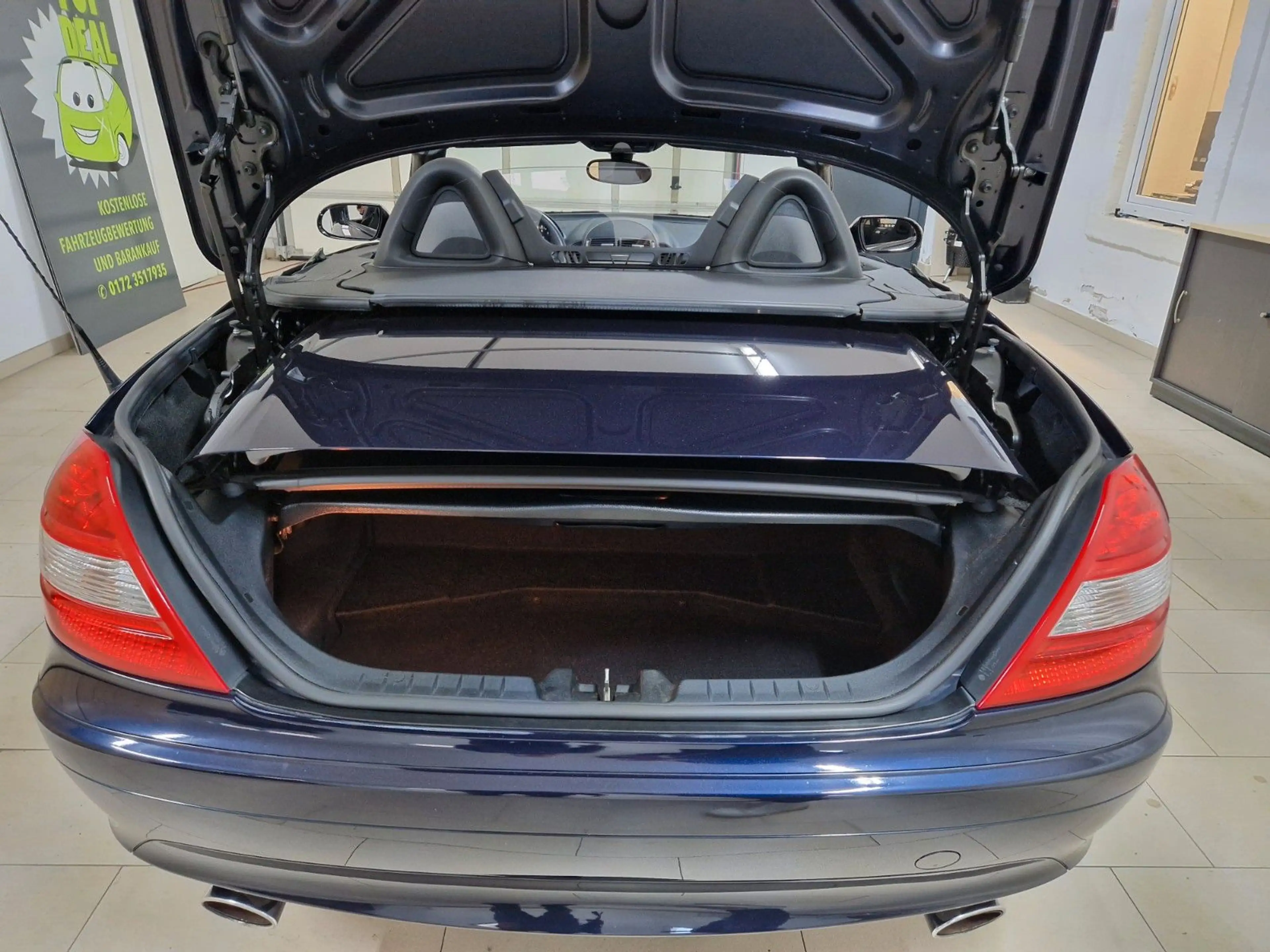 Mercedes-Benz SLK 280 — photo 11