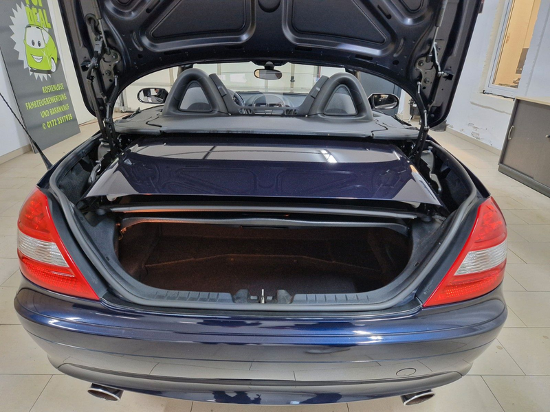 Mercedes-Benz SLK 280 — photo 11