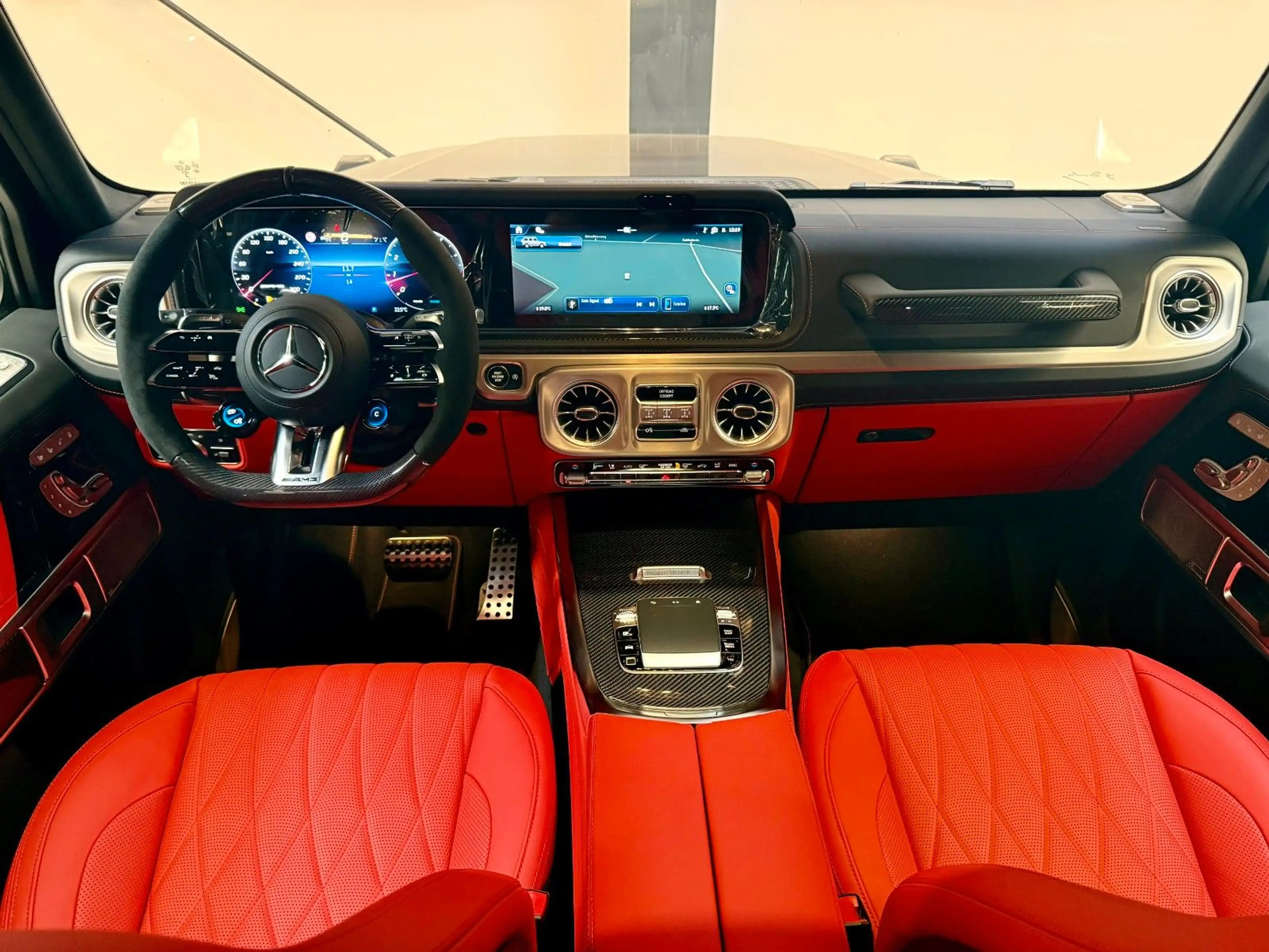 Mercedes-Benz G 63 AMG *CARBON*A22*RSE*P77*MY2027*V-VIN — photo 14