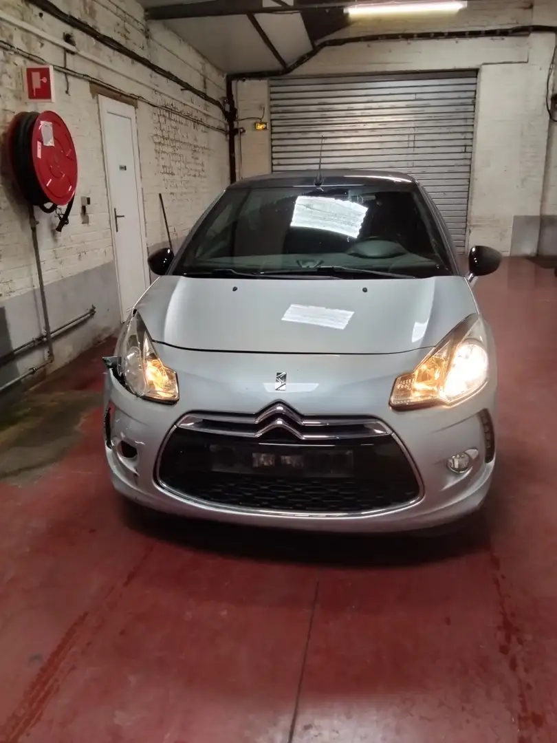 Citroen DS3 Cabriolet e-HDi 90 Sport Chic Gris - 2