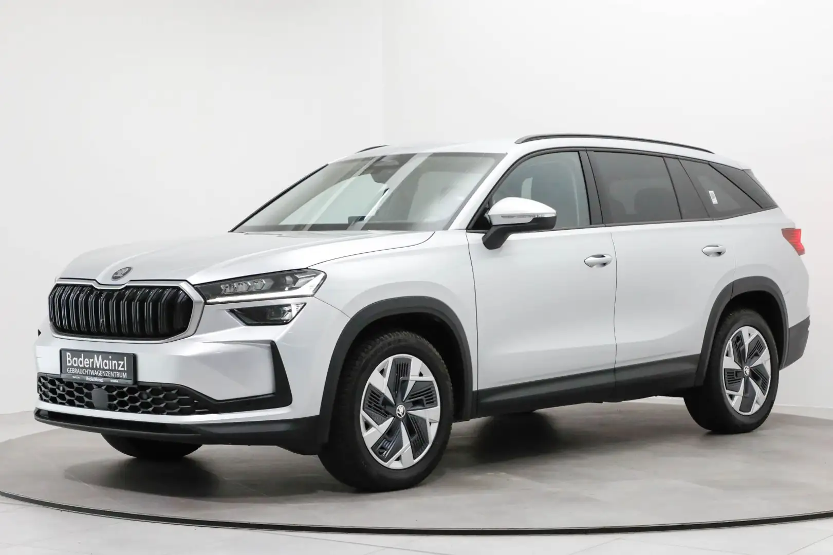 Skoda Kodiaq 2.0 TDI 4x4 DSG Selection AHK Matrix HUD Silber - 2
