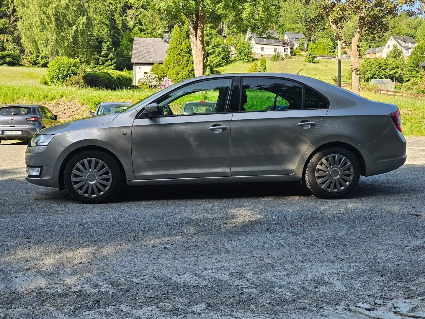 Skoda Rapid/Spaceback 1.2 TSI Ambition WiRä SoRä Bej - 2