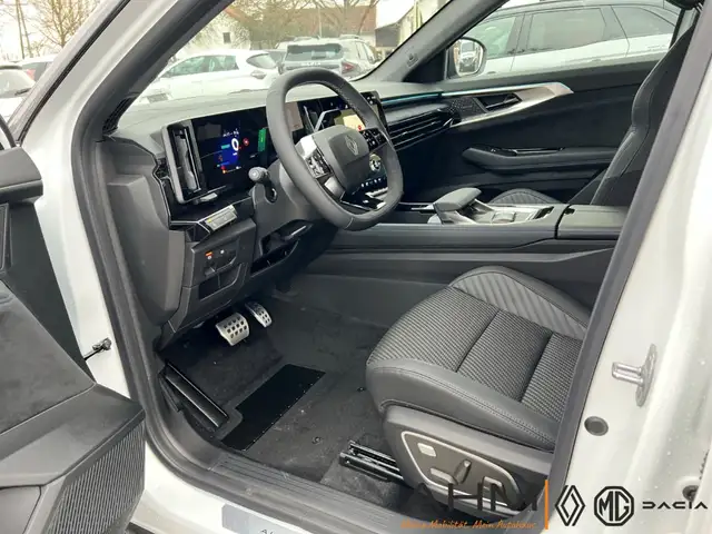 Renault Austral view 10