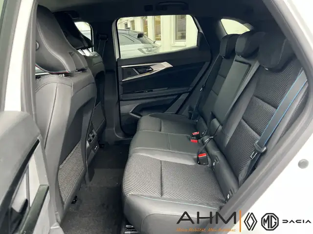 Renault Austral view 12