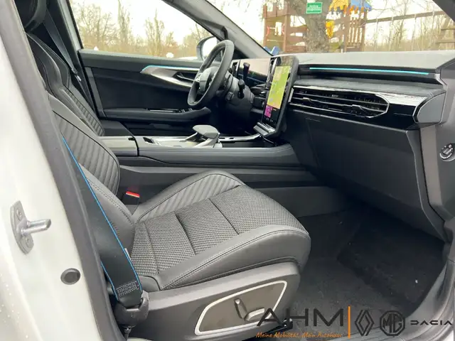 Renault Austral view 14