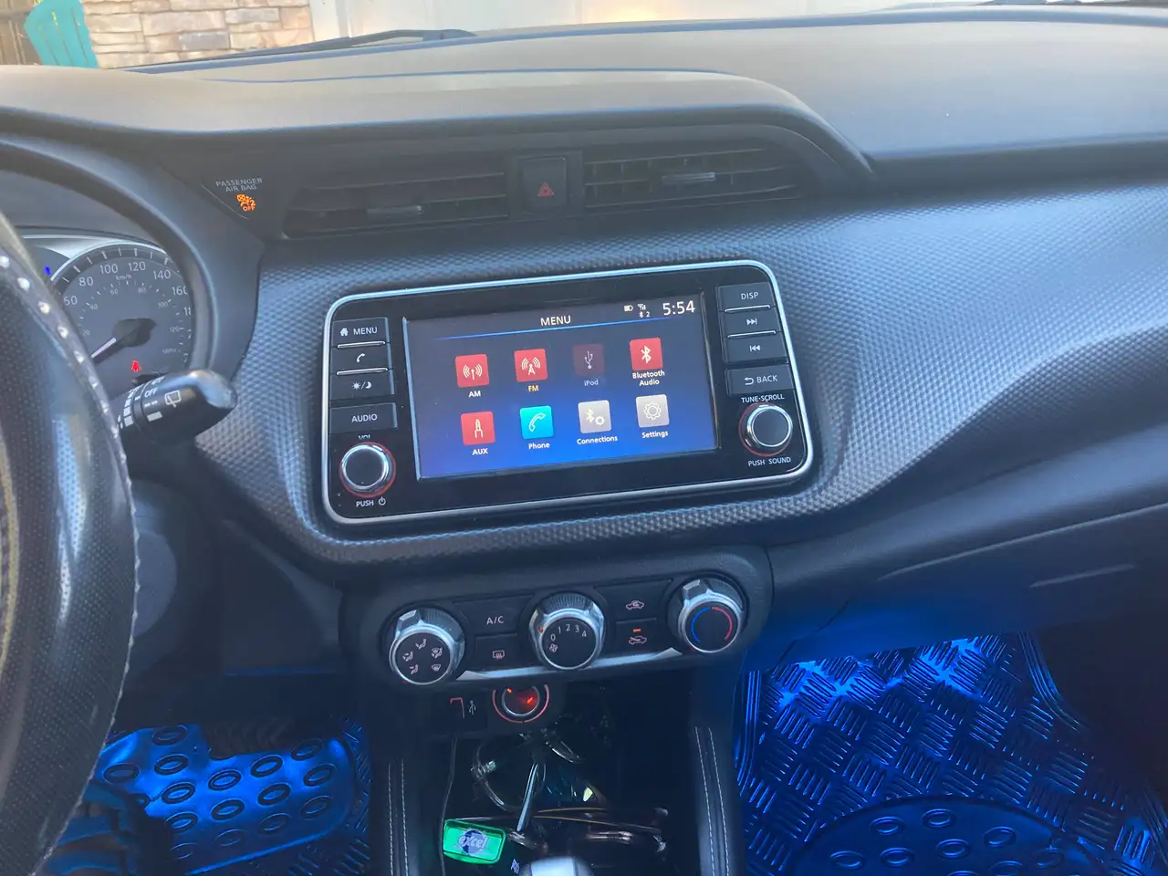 Nissan Kicks снимка Nissan Kicks