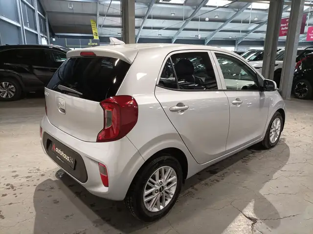 Kia Picanto view 5