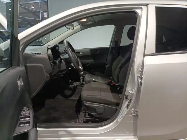 Kia Picanto view 8