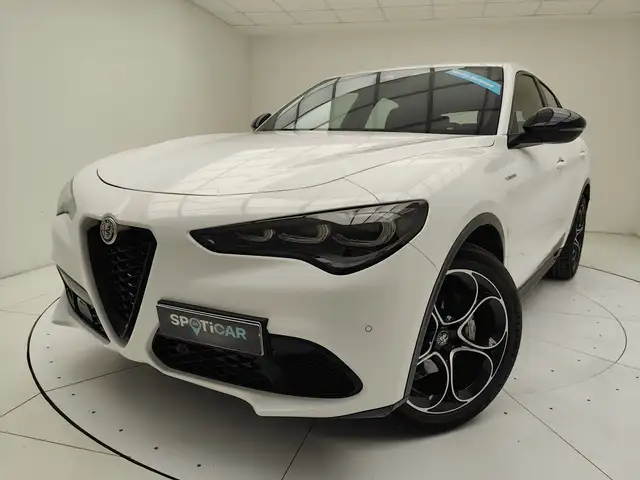 Alfa Romeo Stelvio My23 2.2 Turbo Diesel160 Cv Rwd Veloce