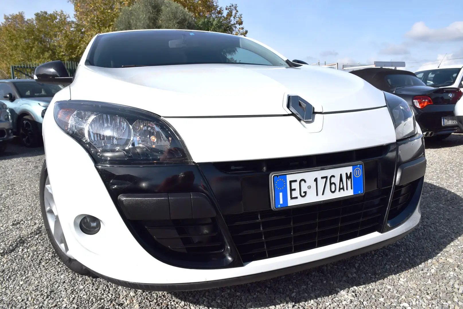 Renault Megane COUPE' 1.6 110CV SENSORI CRUISE BT-OK NEOPATENTATI Blanc - 1