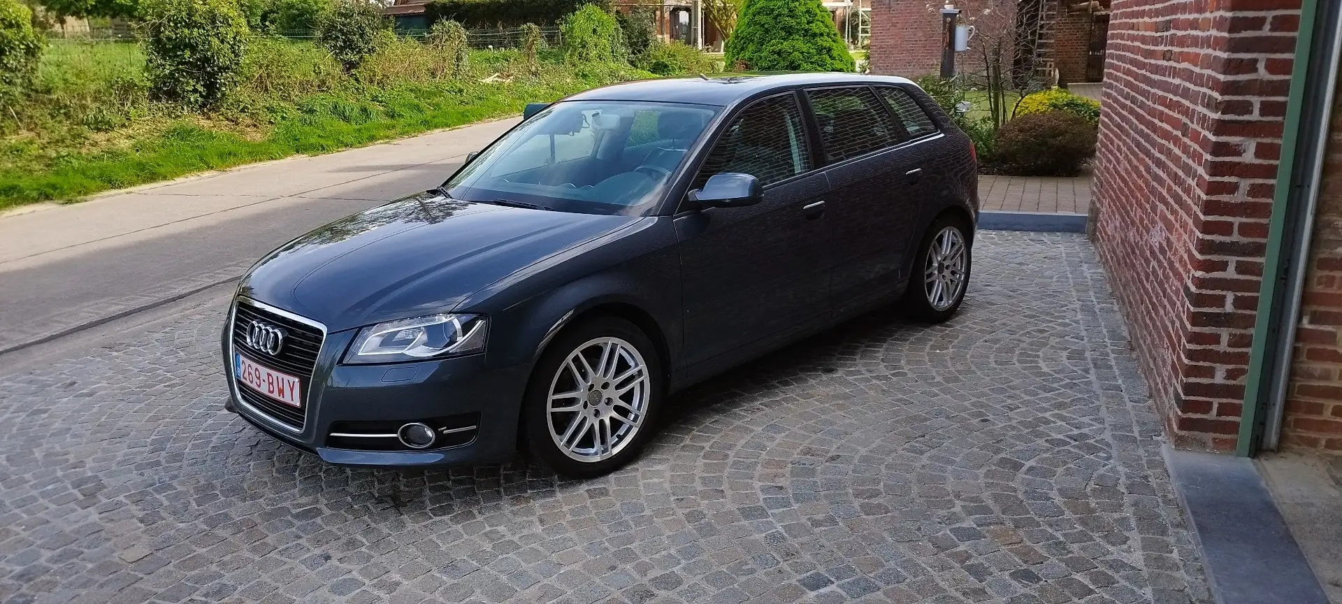 Audi A3 1.6 TDIe 105 DPF Attraction - 1