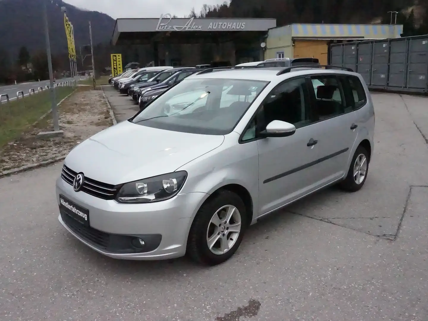 Volkswagen Touran Trendline 1,6 BMT TDI DPF Silber - 1