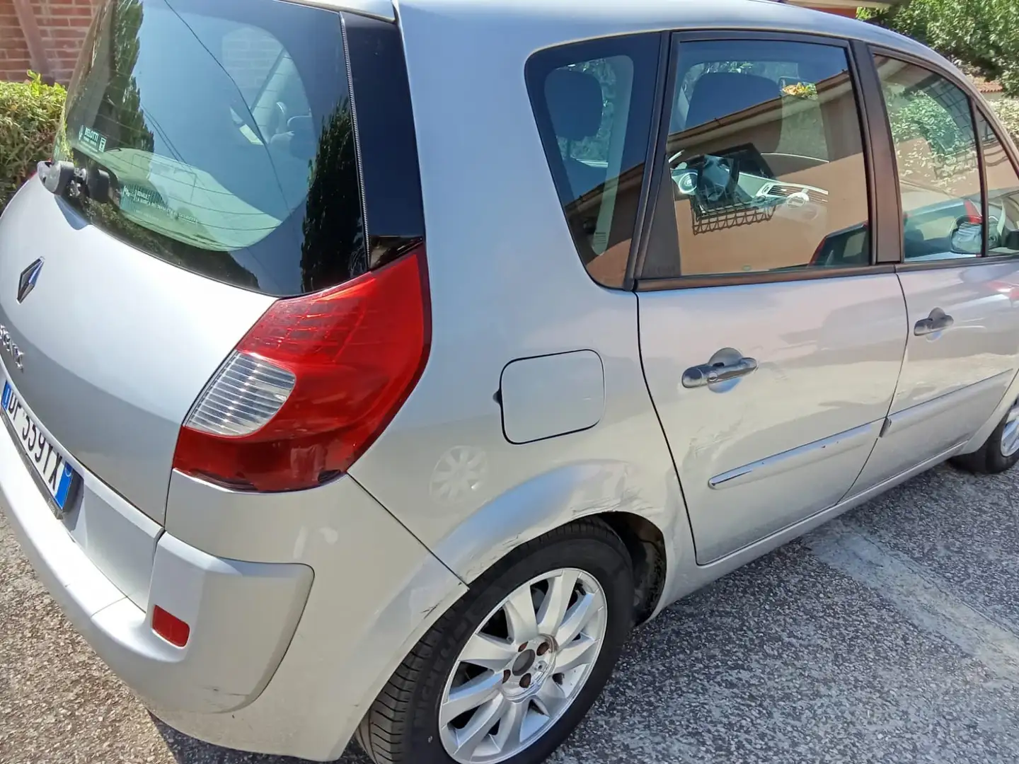 Renault Scenic 1.9 dci Dynamique - 2