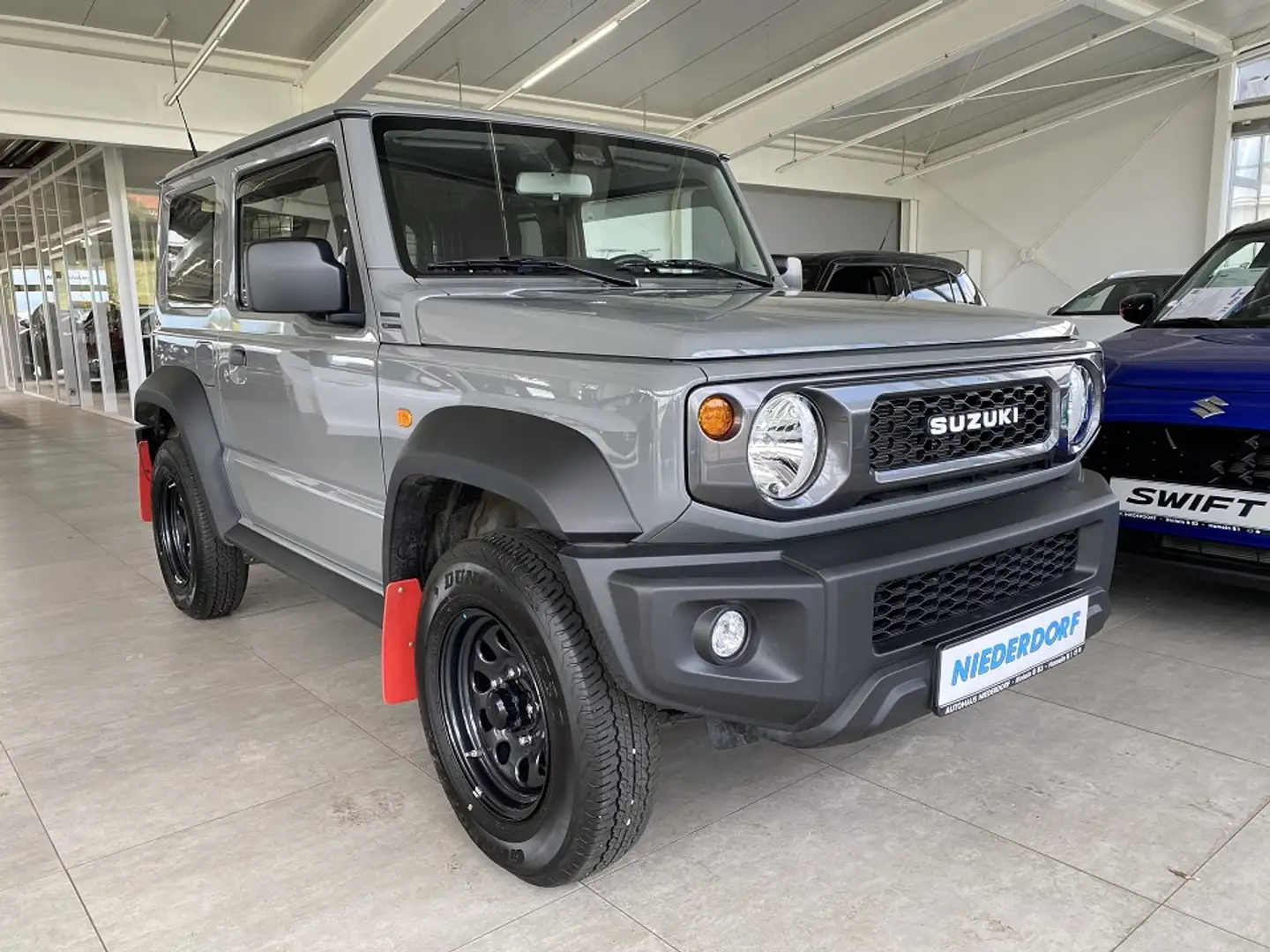 Suzuki Jimny 1.5 NFZ Comfort Allgrip Grau - 1